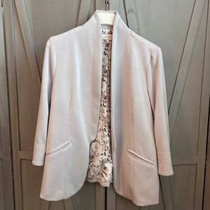 Light grey blazer with 3/4 sleeves